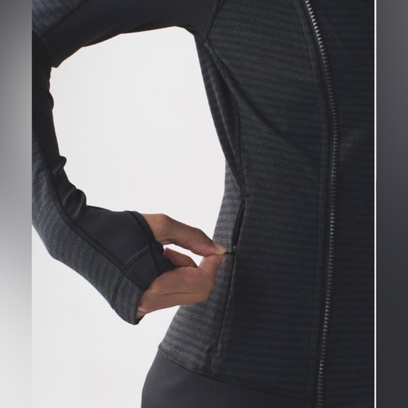 Lululemon Bhakti Yoga Jacket define style - Picture 6 of 14